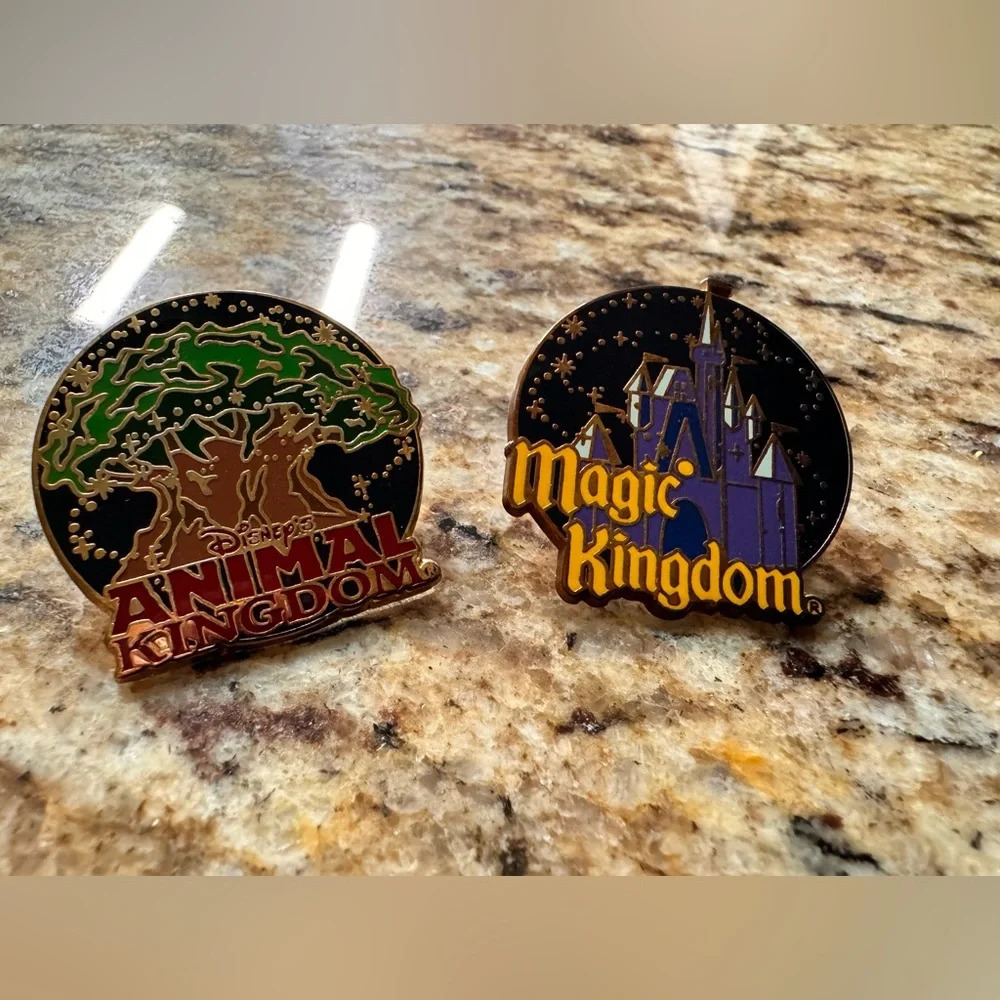 Disney parks pins